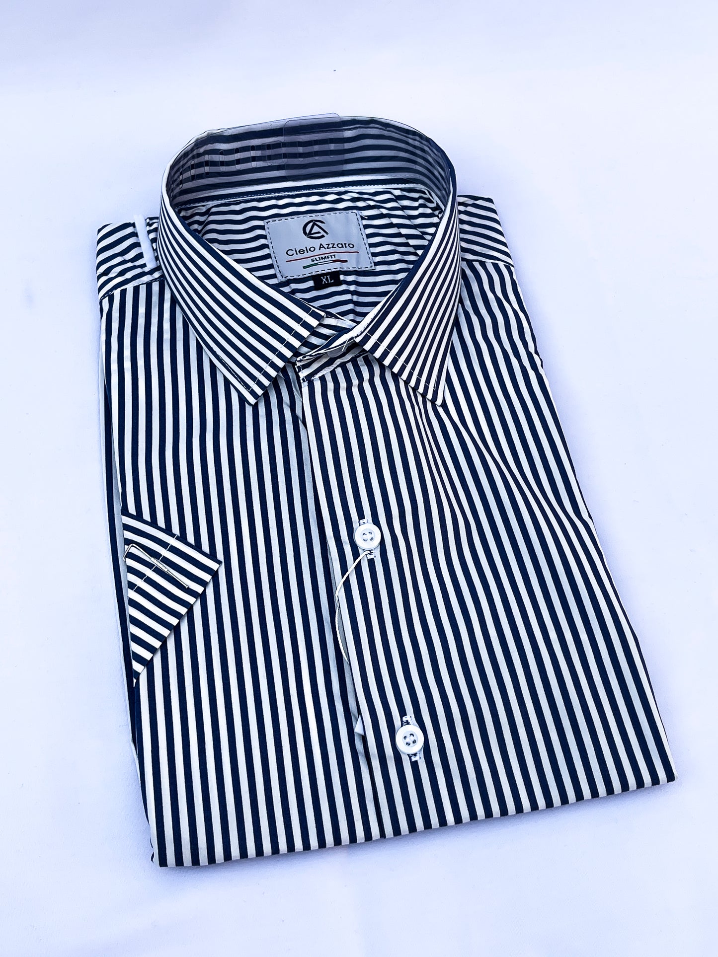 Men's short sleeved shirt (A25) by C. Azzaro
