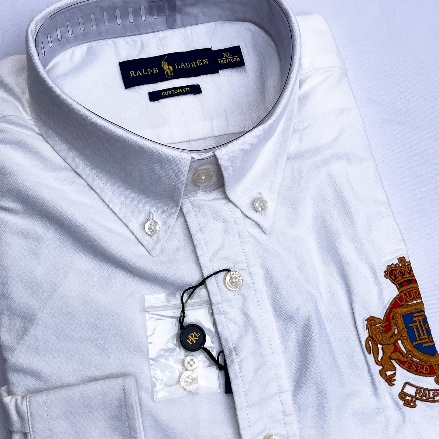 Men’s white T14 long-sleeve oxford shirt